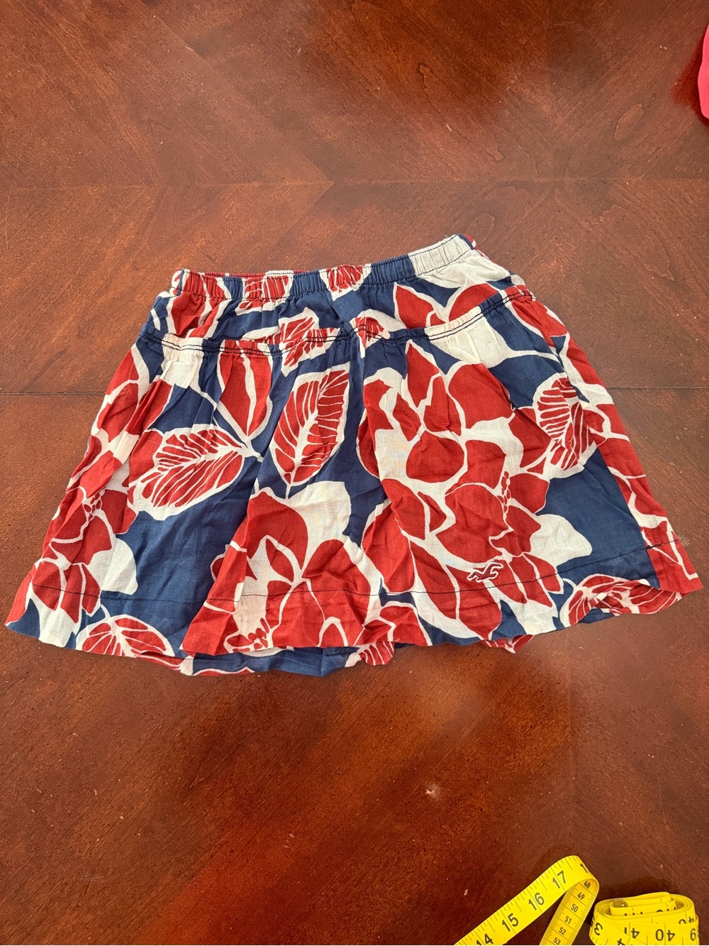 Vintage Y2K Hollister Navy, Red & White Floral Mini Skirt